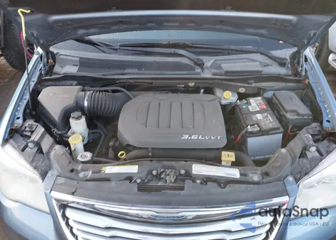 2012 Chrysler Town & Country Touring z USA, uszkodzony, nr VIN 2C4RC1BG4CR169480